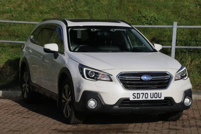 Subaru Outback 2.5i SE Premium 5dr Lineartronic Estate Petrol White