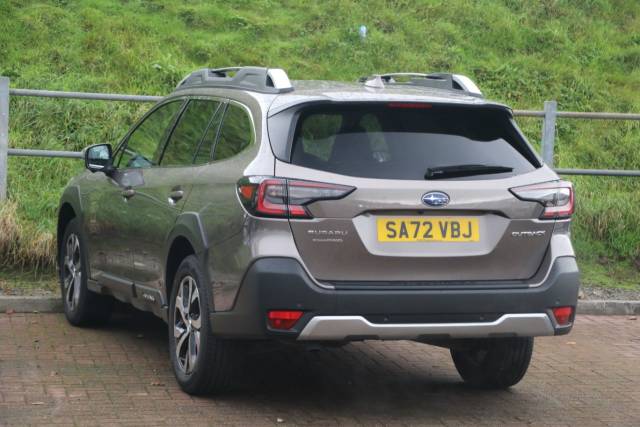 2022 Subaru Outback 2.5i Touring 5dr Lineartronic