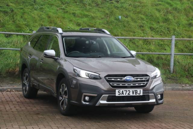 Subaru Outback 2.5 i Touring Estate Petrol Gold
