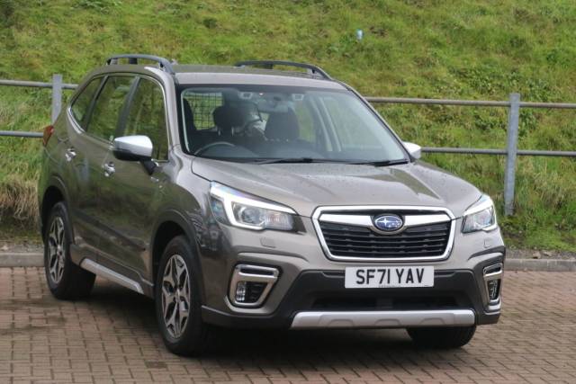 Subaru Forester 2.0i e-Boxer XE 5dr Lineartronic Estate Petrol / Electric Hybrid Gold
