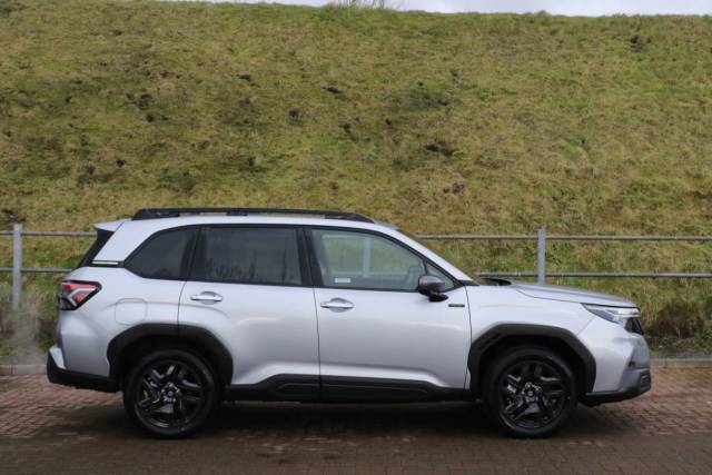 2025 Subaru Forester 2.0i e-Boxer Field 5dr Lineartronic