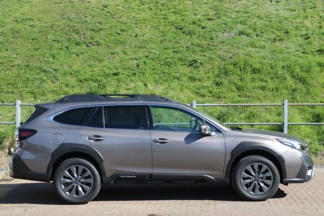 2024 Subaru Outback 2.5i Limited 5dr Lineartronic