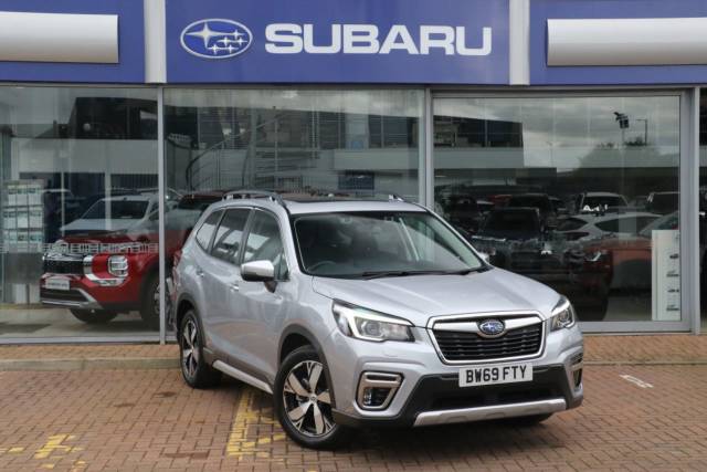 Subaru Forester 2.0i e-Boxer XE Premium 5dr Lineartronic Estate Petrol / Electric Hybrid Silver